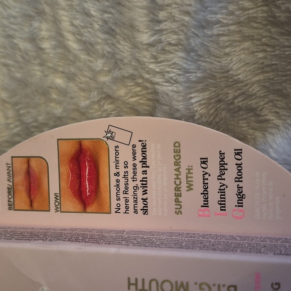 Polite Society Lip Gloss NIB - Picture 4 of 9